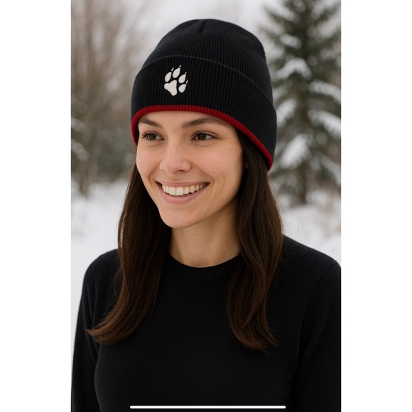 BLACK KNIT BEANIE ANIMAL PAW PRINT CASUAL OUTDOOR HAT STREETWEAR - Picture 1 of 8